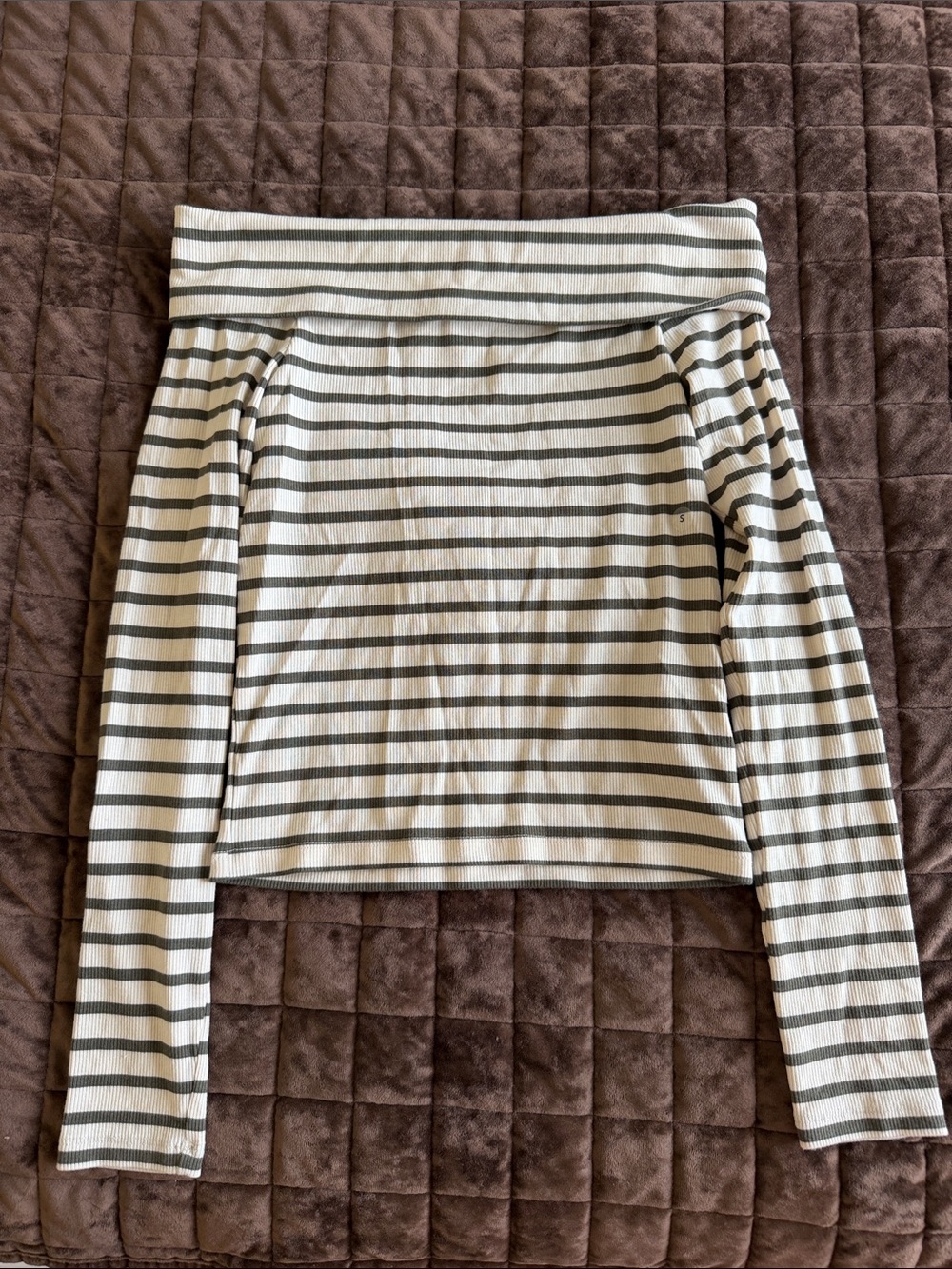 American Eagle Outfitters Off-Shoulder Striped Top in White and Dark Green